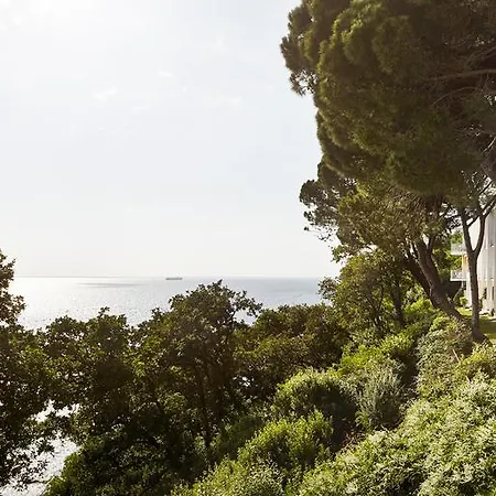 Szálloda Riviera & Maximilian's