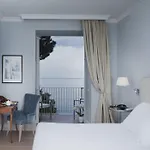 Hotel Riviera & Maximilian's Triëst