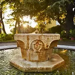 Hotel Riviera & Maximilian's 4*