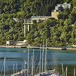 Riviera & Maximilian's