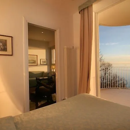 Hotel Riviera & Maximilian's Trieste