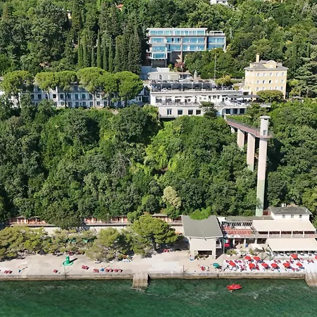 Riviera&maximilian's Triest