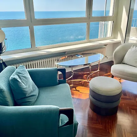 Riviera & Maximilian's מלון 4*