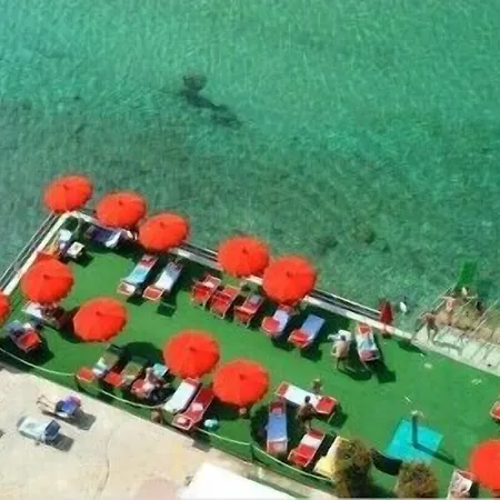 Hotel Riviera & Maximilian's