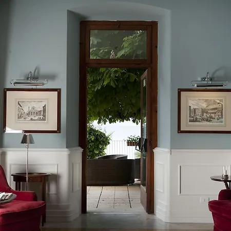 فندق Riviera & Maximilian's ترييستي