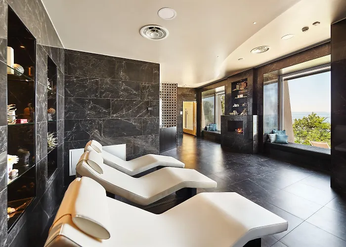 Riviera & Maximilian's Τεργέστη