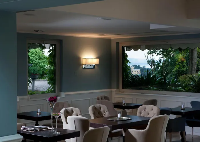 Ξενοδοχείο Riviera & Maximilian's